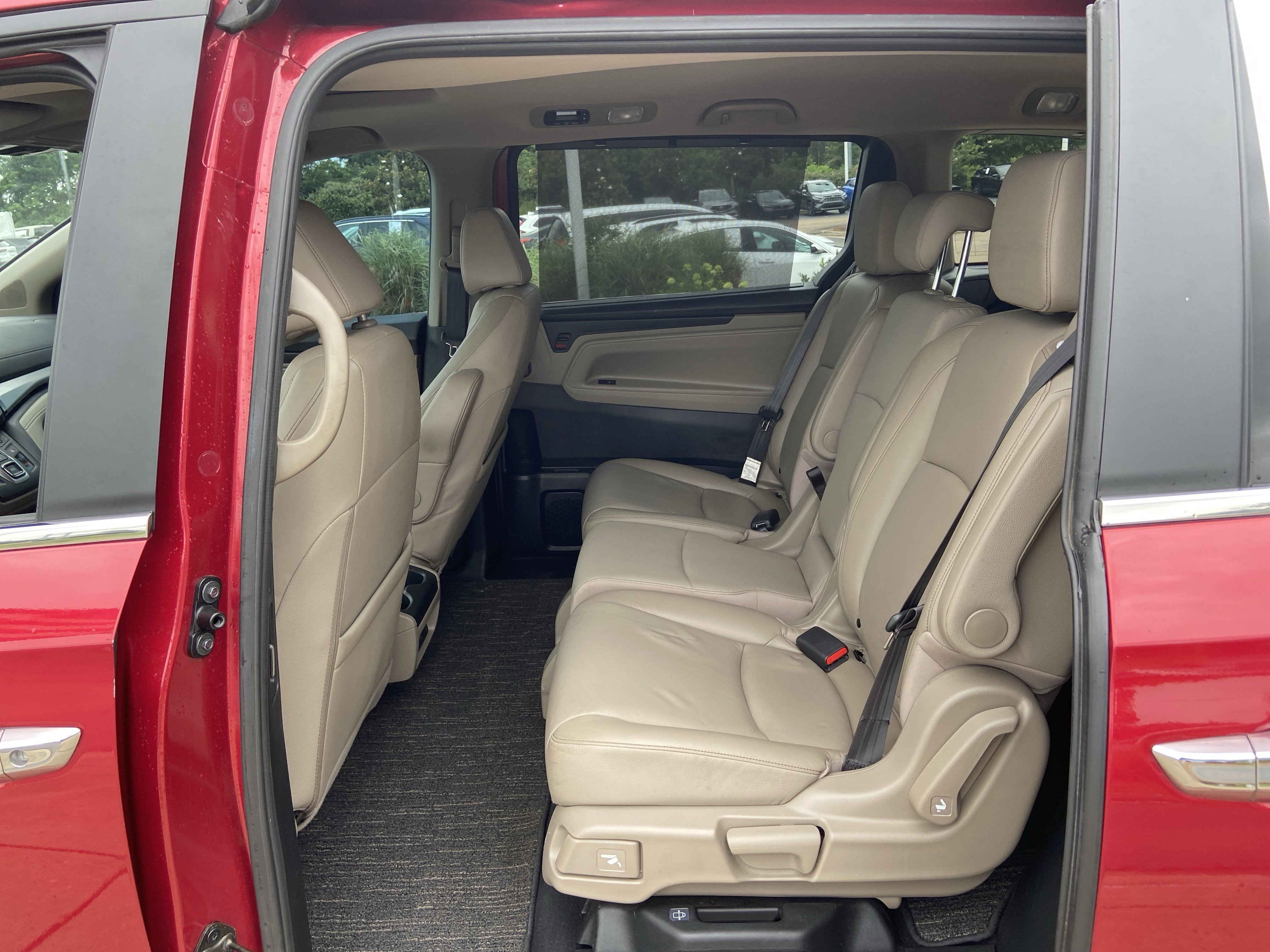 Used 2023 Radiant Red Metallic II Honda EX-L image 48