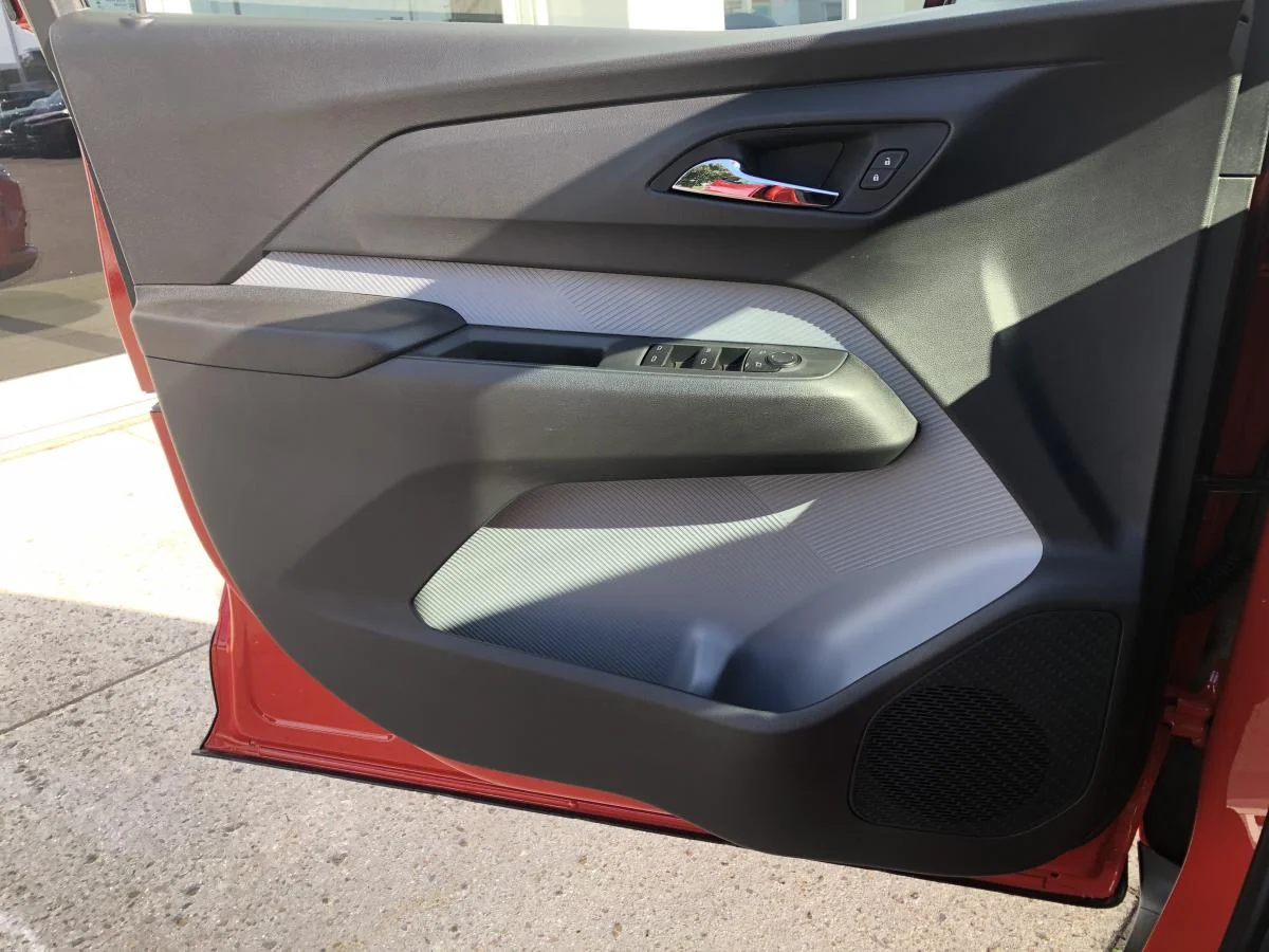 New 2027 Orange Chevrolet Fwd 4dr Rs image 18