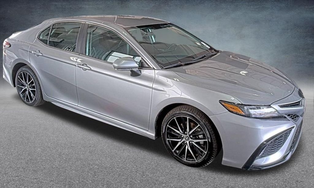 Used 2023 Silver Toyota SE image 3
