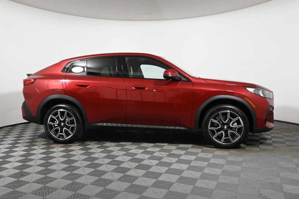 Used 2026 Red BMW xDrive28i image 8