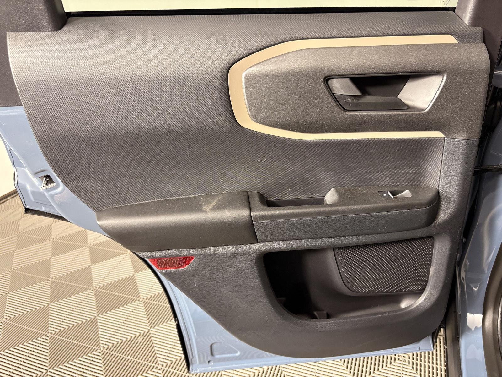 Used 2026 Azure Gray Metallic Tri-Coat Ford Big Bend image 18