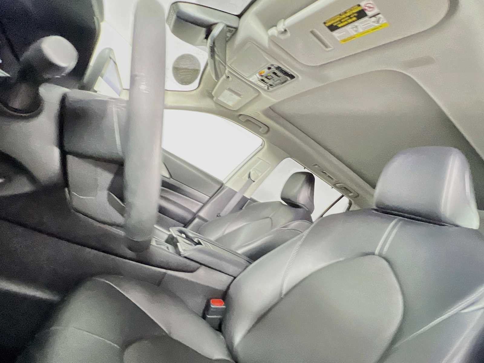 Used 2026 Wind Chill Pearl Toyota Hybrid XLE image 23