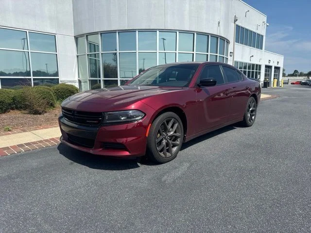 Used 2023 Red Dodge SXT image 2