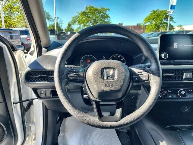 Used 2025  Honda LX image 19