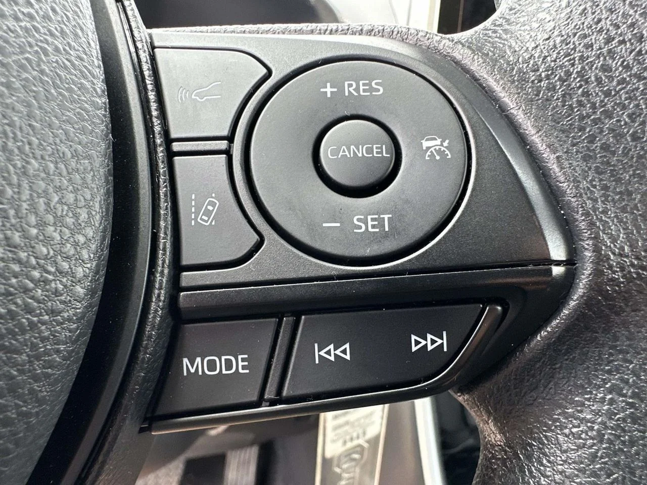 Used 2025 Midnight Black Metallic Toyota LE image 25
