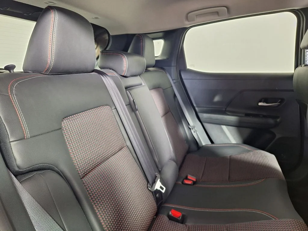 Used 2026 Bronze Metallic Nissan SR image 27