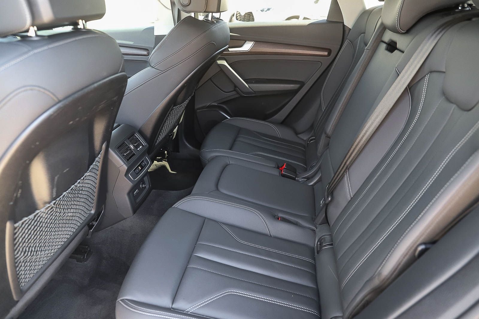 Used 2022 Silver Audi  image 18