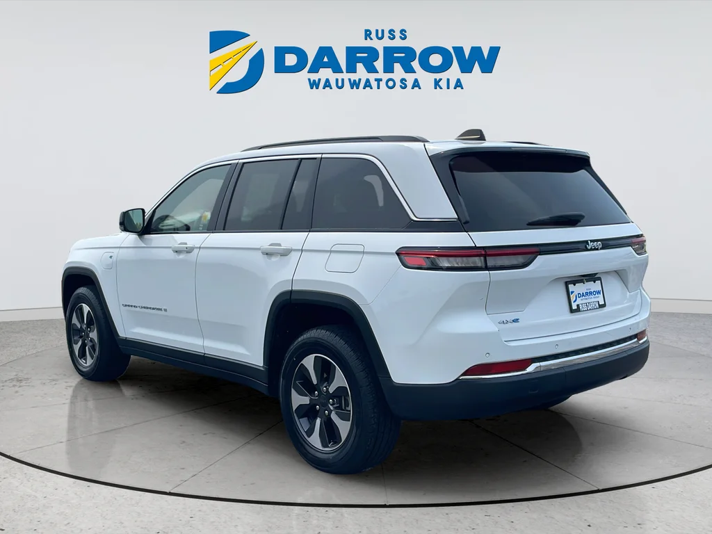 Used 2024 White Jeep 4xe image 3