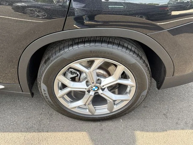 Certified Used 2023 Black Sapphire Metallic BMW xDrive30i image 10