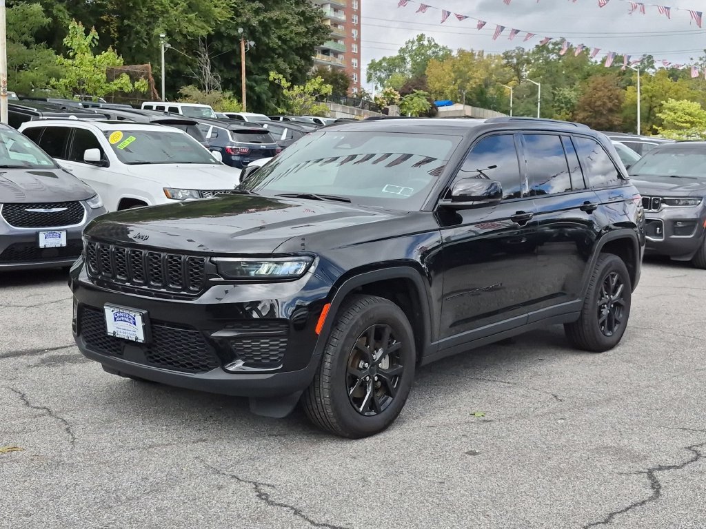 2025 Jeep Grand Cherokee Altitude