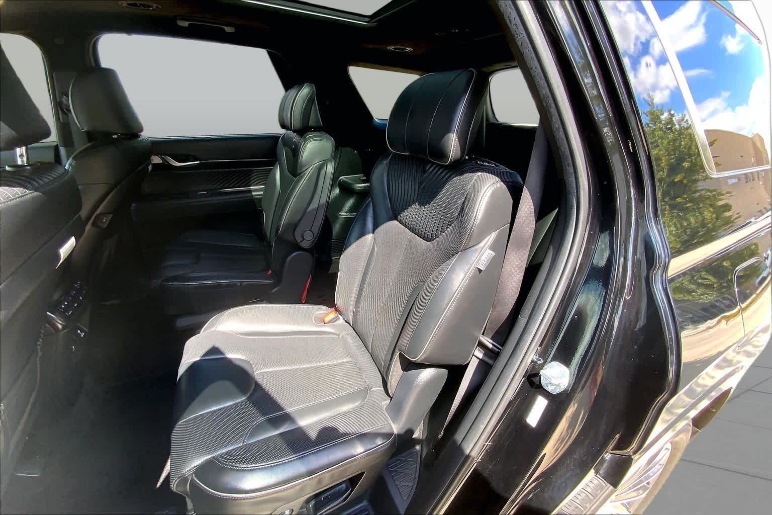 Used 2023 Abyss Black Pearl Hyundai Calligraphy image 20
