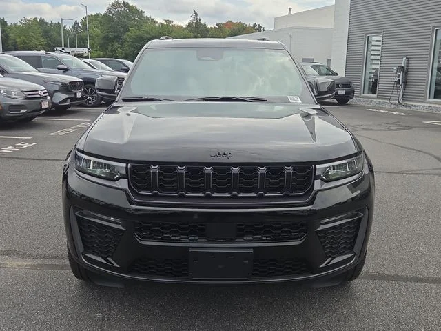 Used 2026 Black Jeep Limited image 32