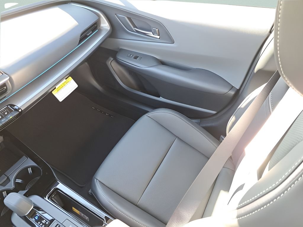 2026 Toyota Prius Limited - Photo 13