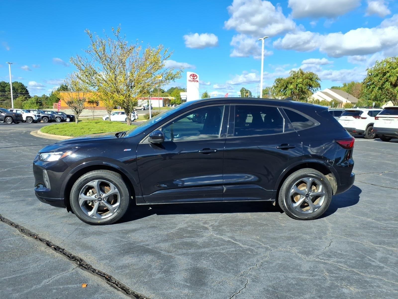 Used 2023 Agate Black Metallic Ford ST-Line Select image 3