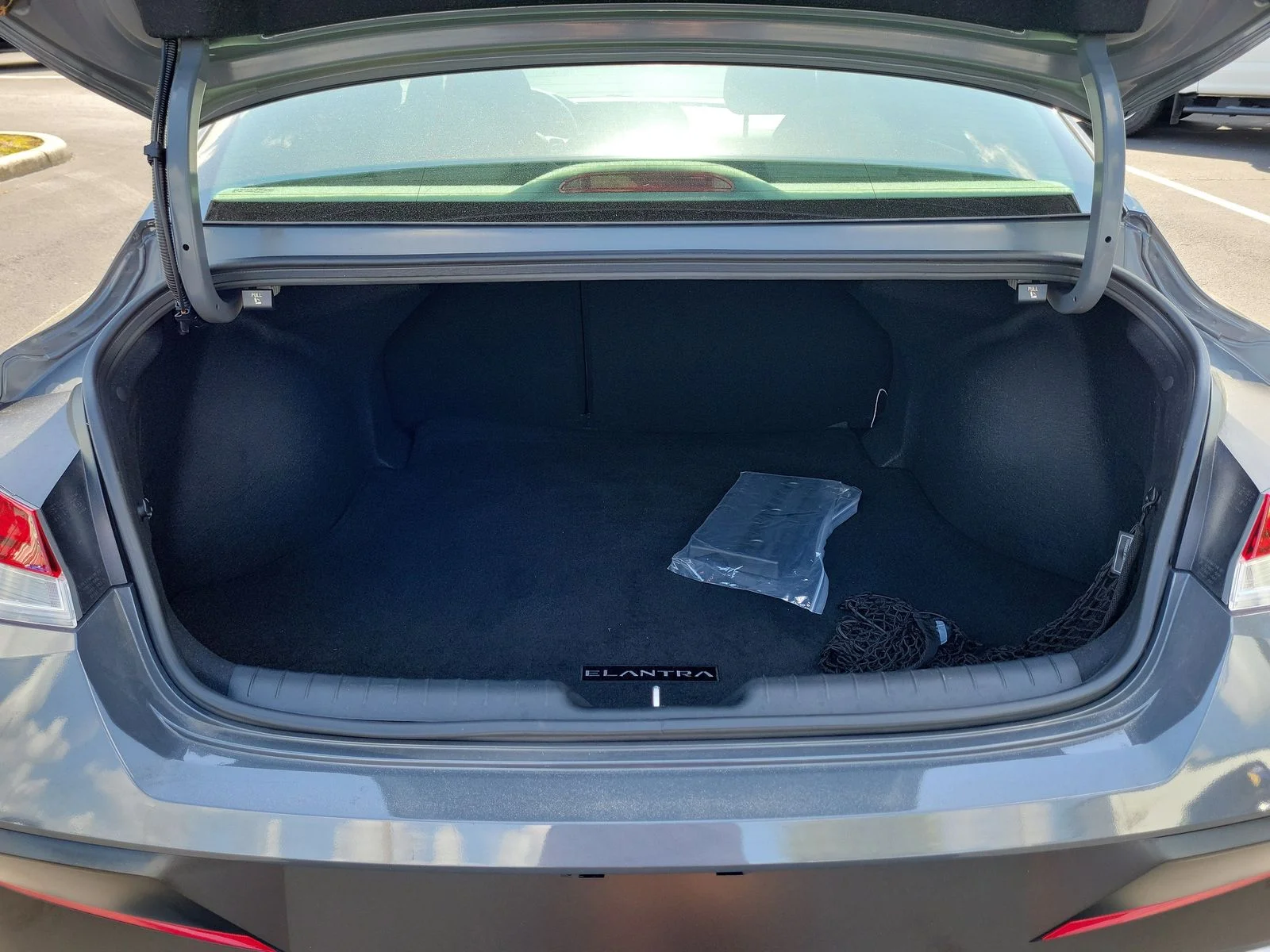 Certified Used 2025 Gray Hyundai SEL Convenience image 7