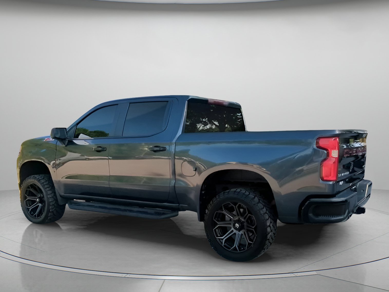 Certified Used 2019 Shadow Gray Metallic Chevrolet Custom Trail Boss Crew Cab Pickup image 18