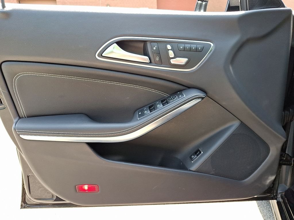 Used 2018 Night Black Mercedes-Benz CLA 250 image 12