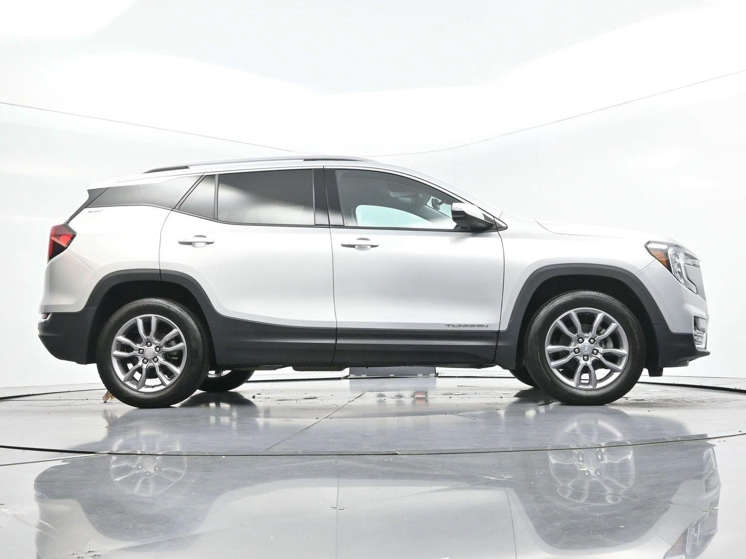 Used 2022 QUICKSILVER METALLIC GMC SLT image 49