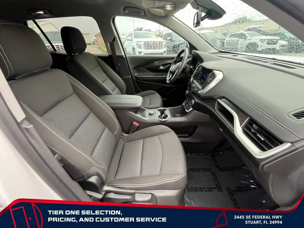 Used 2024 Summit White GMC SLE image 20