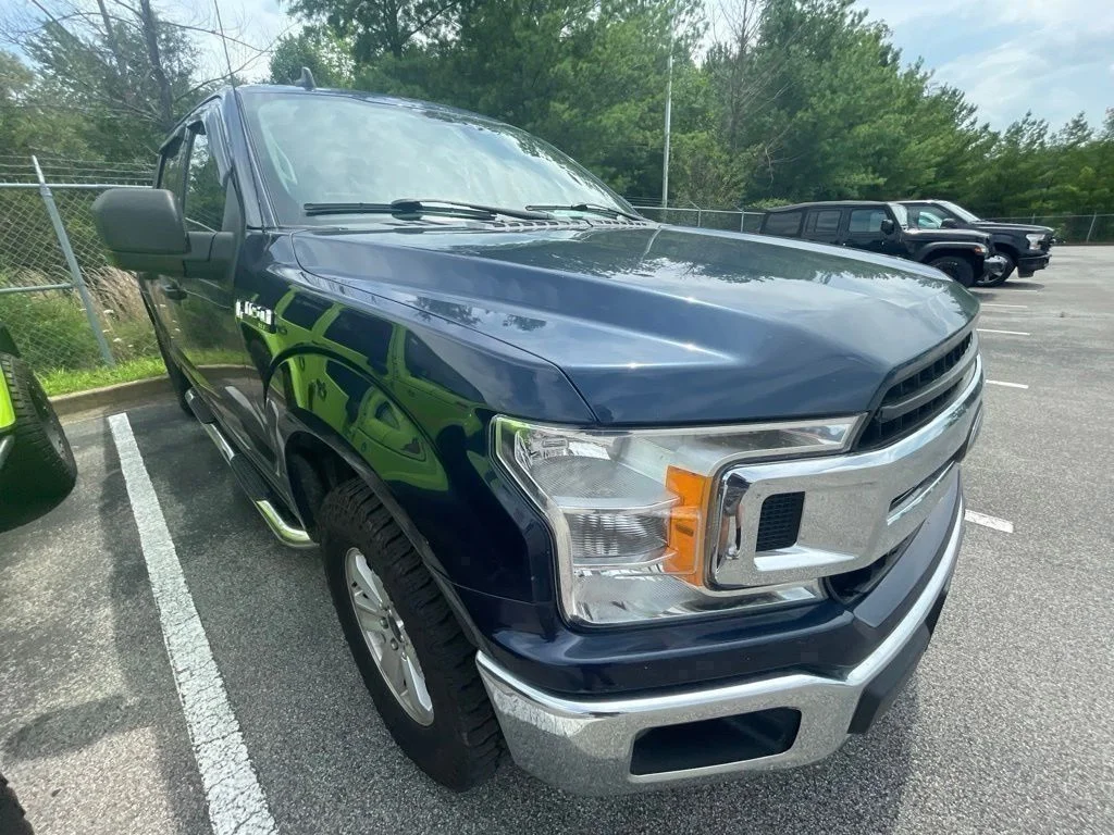 Used 2019 Blue Ford XLT image 8
