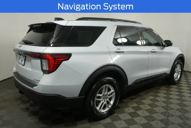 New 2026 Space White Metallic Ford Active image 3