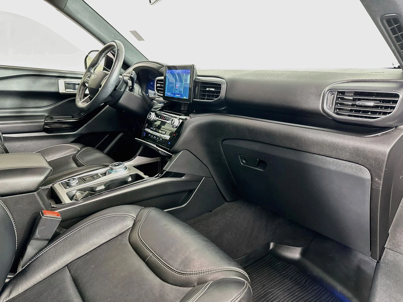 Used 2022 Silver Metallic Ford ST image 33