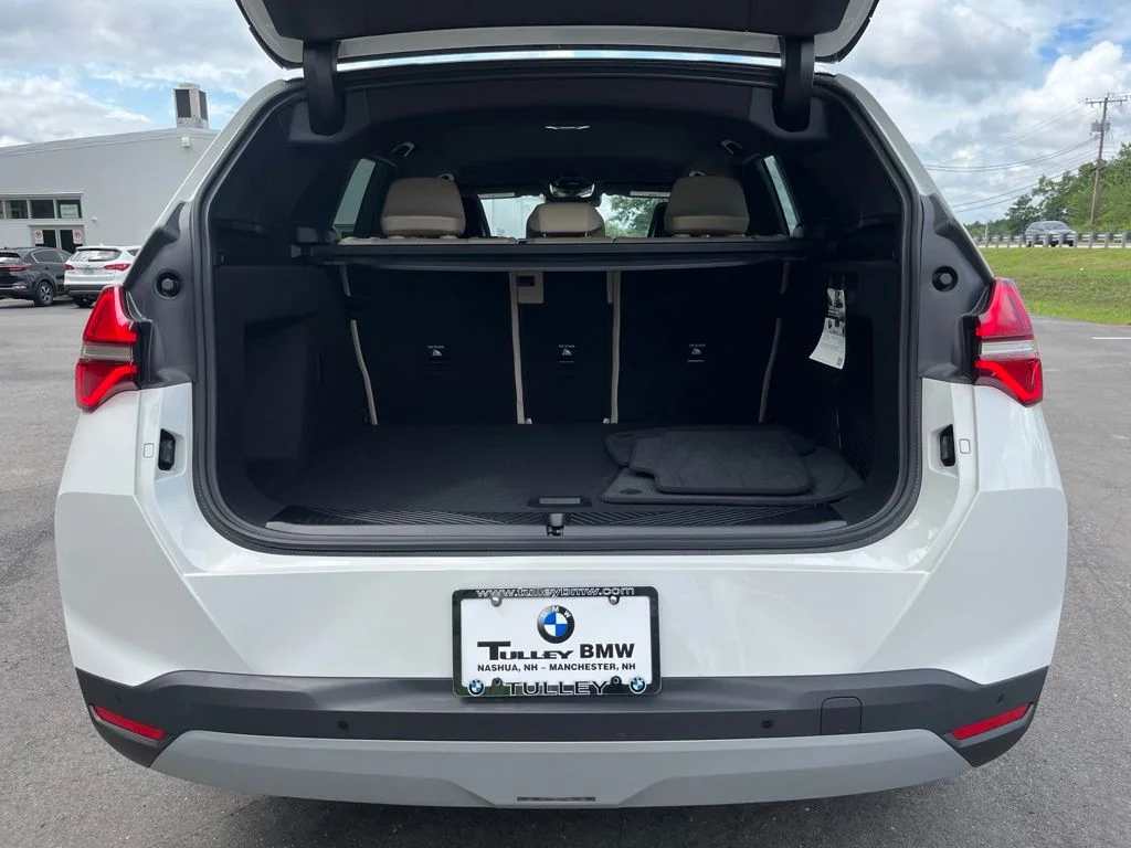 Certified Used 2025 Alpine White BMW 30 xDrive image 25
