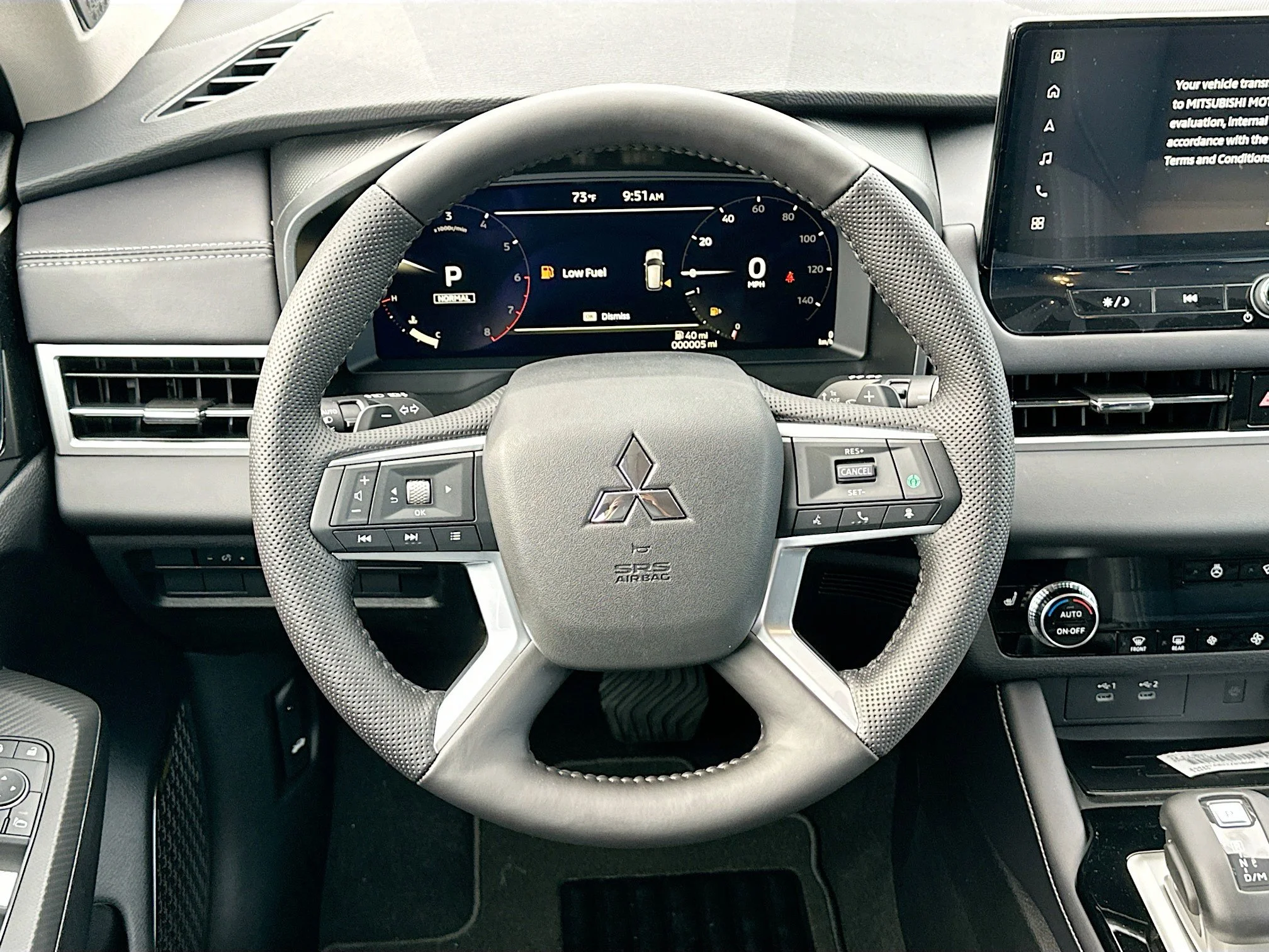 New 2026 Alloy Silver Metallic Mitsubishi SE image 7