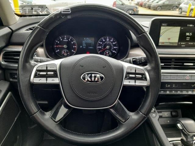 Used 2020 Ebony Black Kia EX image 13