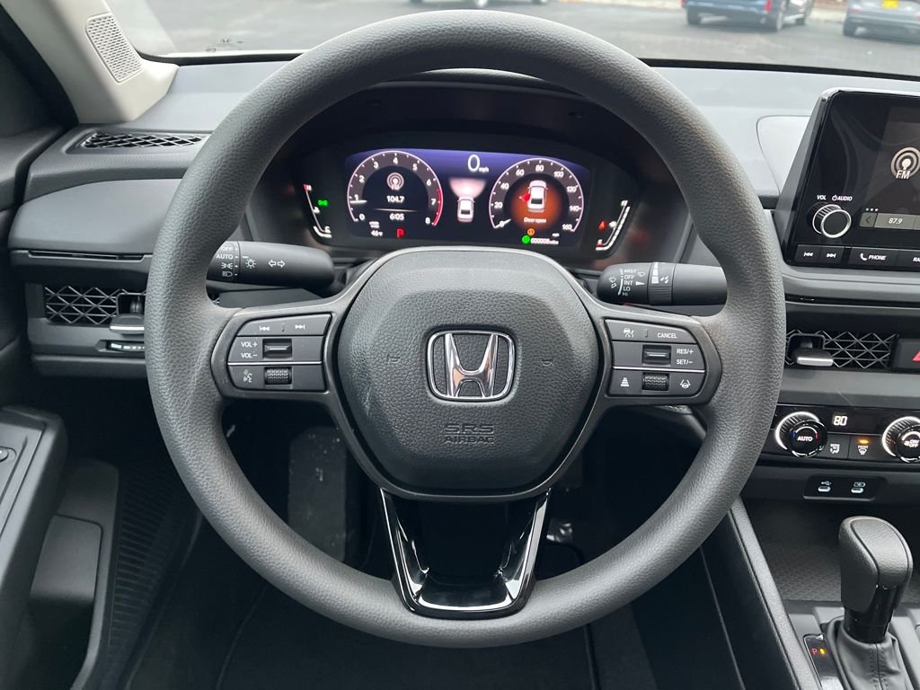 2025 Honda Accord SE - Photo 13