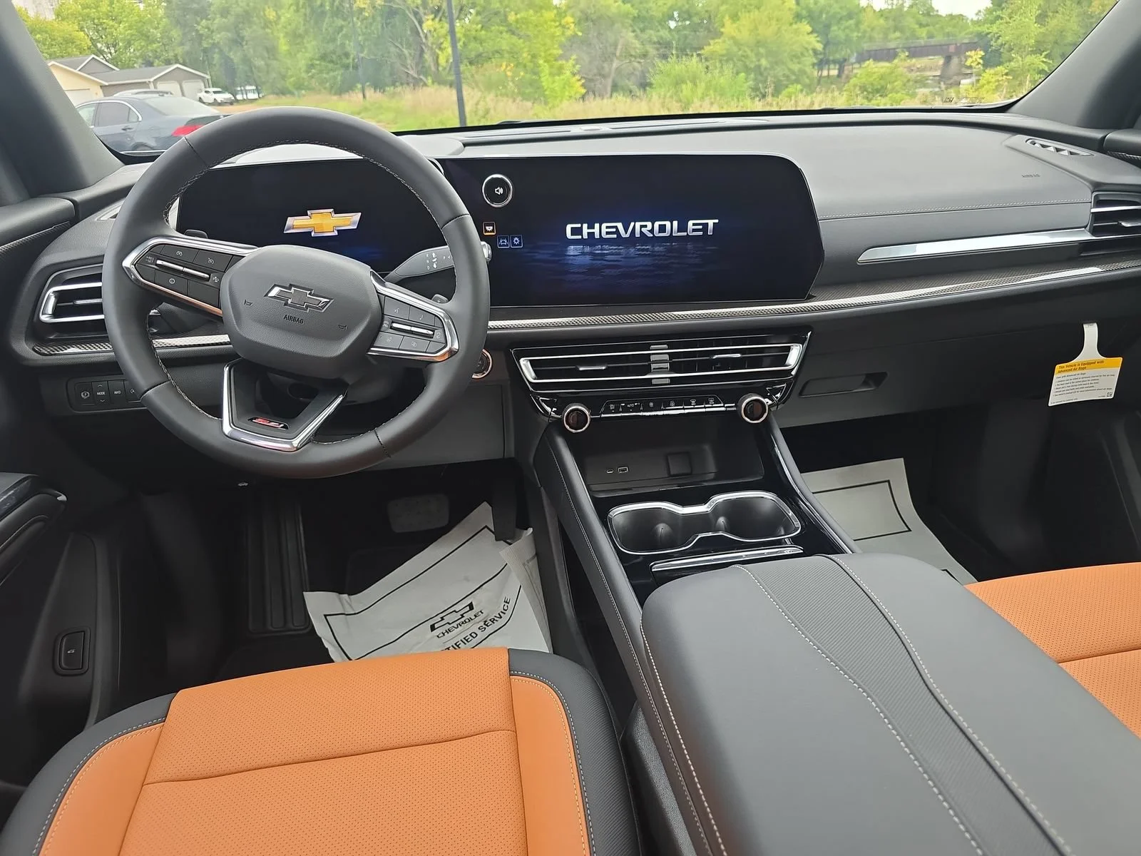 2027 Chevrolet Traverse Z71 - Photo 11