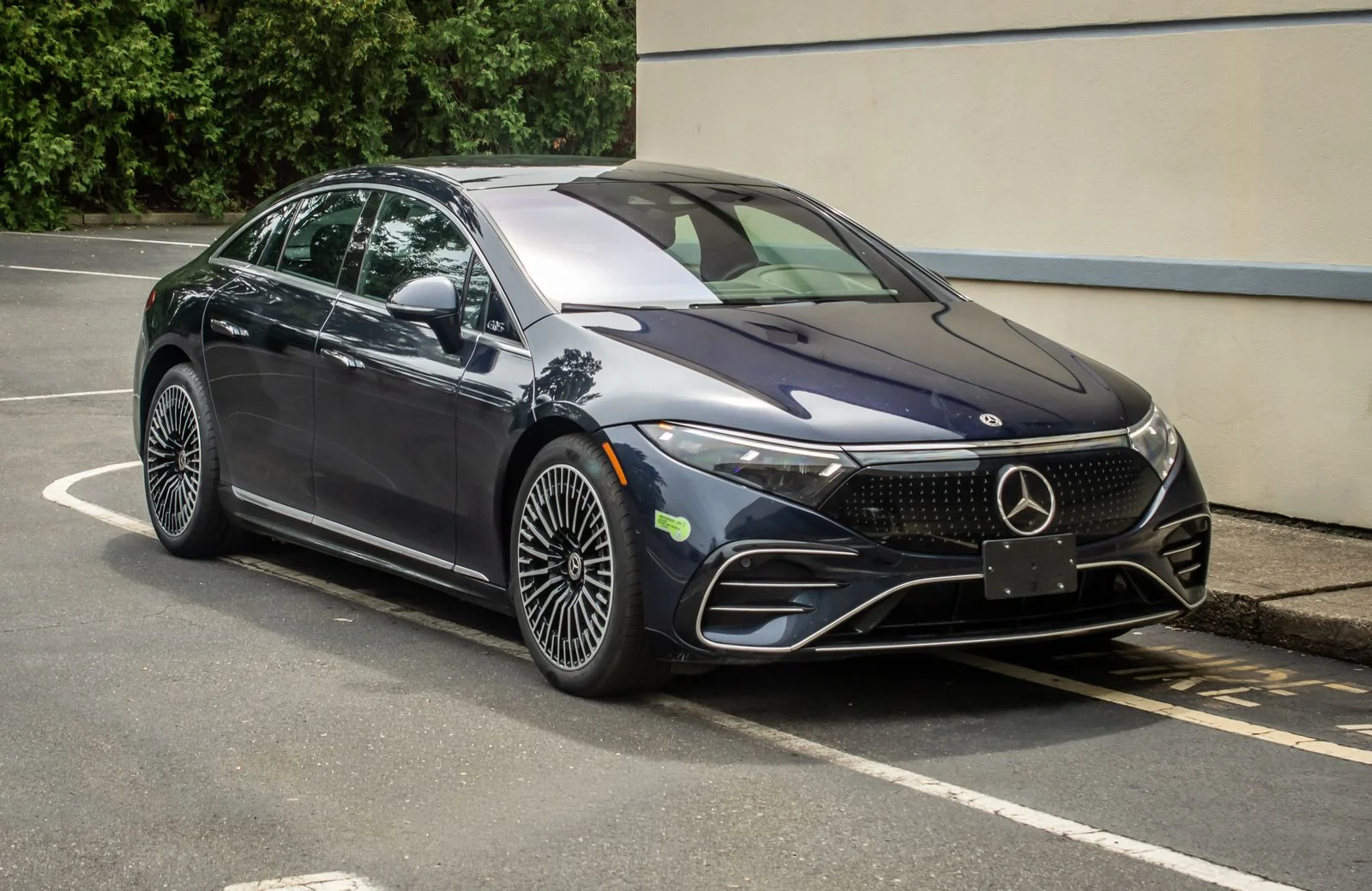 Used 2023 Black Mercedes-Benz 580 image 10