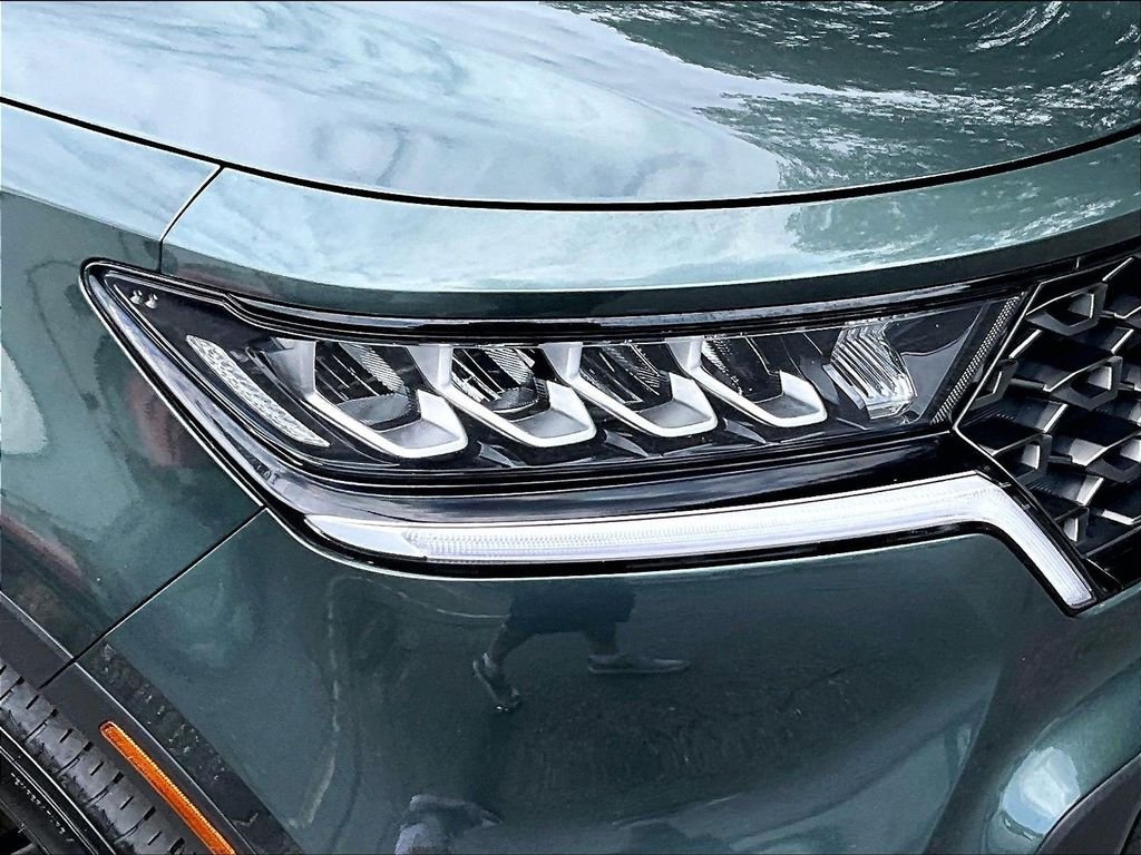 Used 2023 Green Kia X-Line S image 32