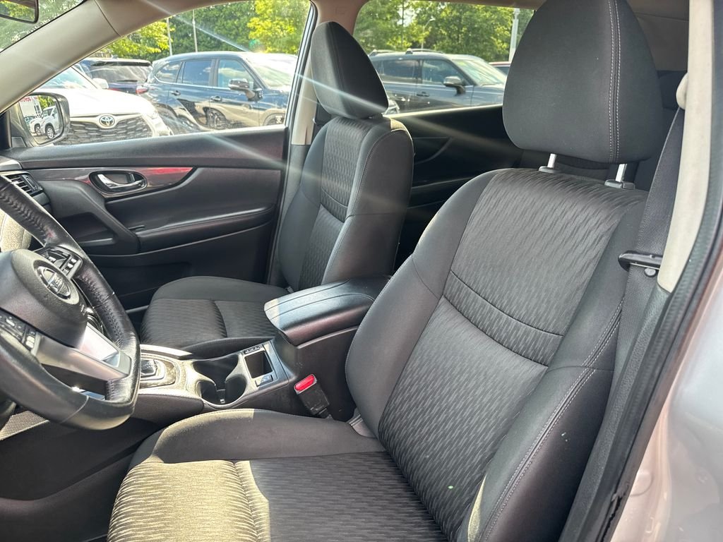 Used 2018 Silver Nissan SV image 16