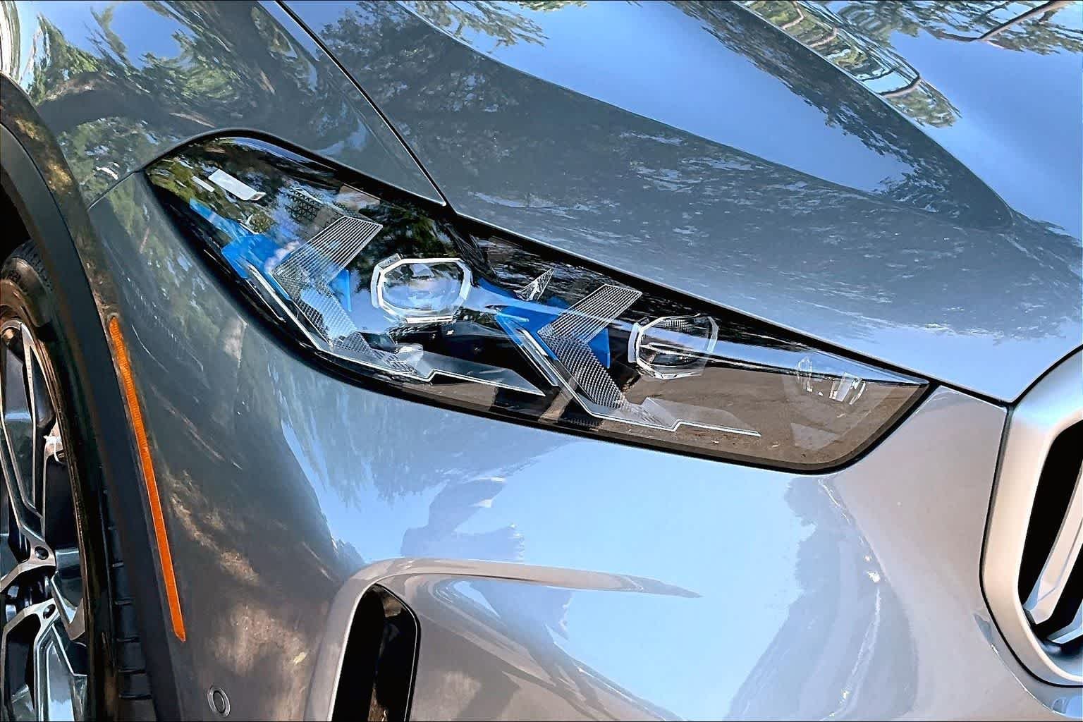 New 2026 Skyscraper Grey Metallic BMW xDrive50e image 13