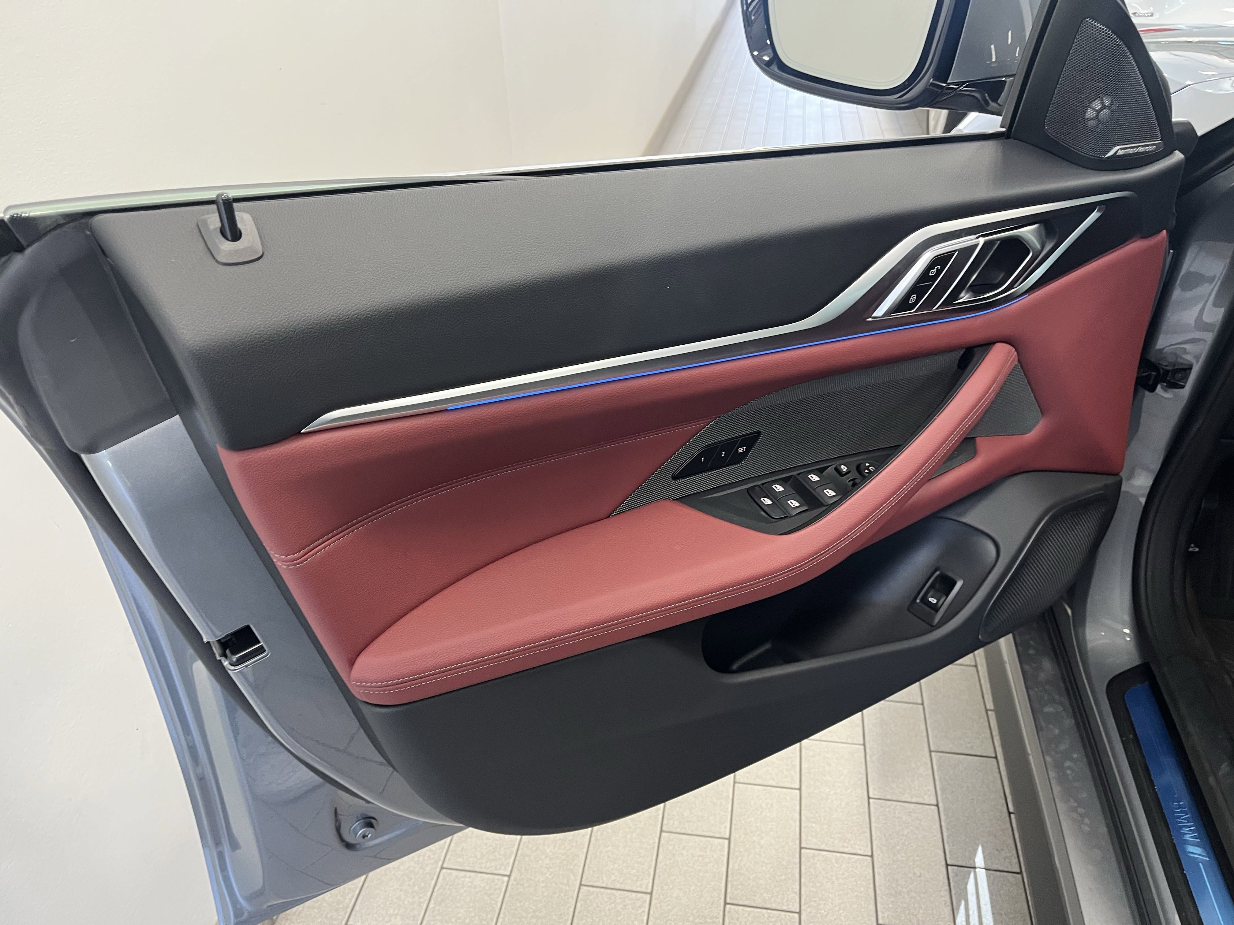 2025 BMW i4 40 - Photo 8