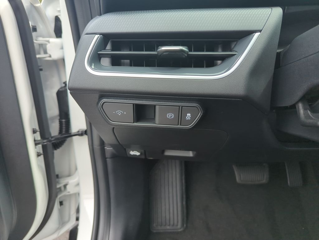 New 2026 Snow White Pearl Kia GT-Line image 20