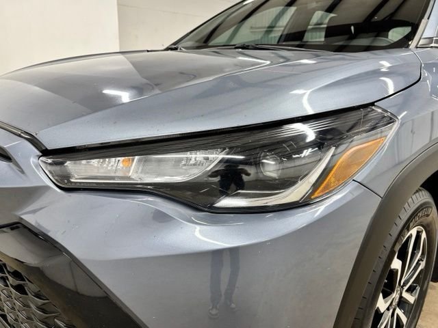 Used 2024  Toyota Hybrid SE image 9