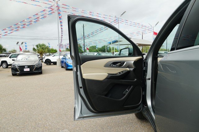 Used 2023 Sterling Gray Metallic Chevrolet LT Cloth image 14