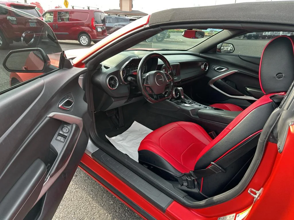 Used 2018 Red Chevrolet 1LT image 11