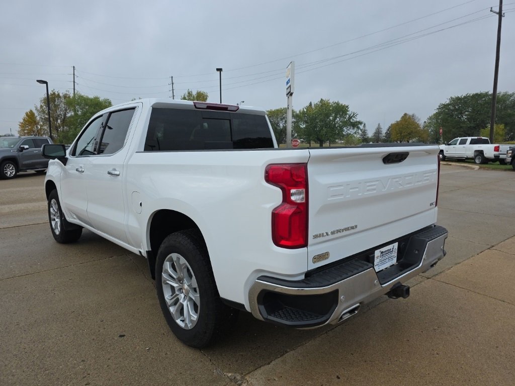 2025 Chevrolet Silverado 1500 LTZ photo 4