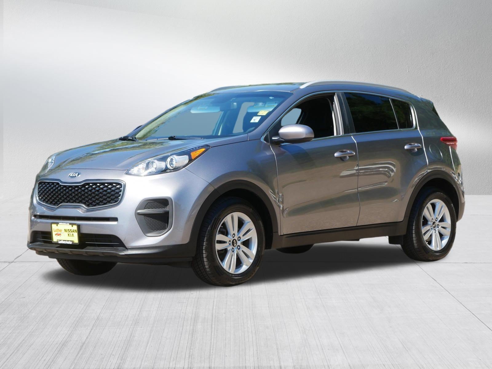 Used 2017 Mineral Silver Kia LX image 3