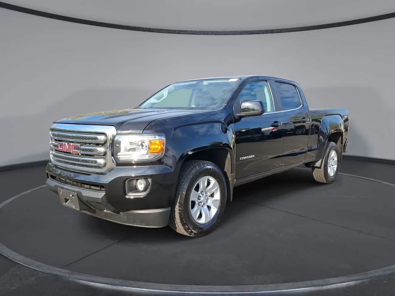 2016 GMC Canyon 4WD SLE Crew Cab Long Box's photo