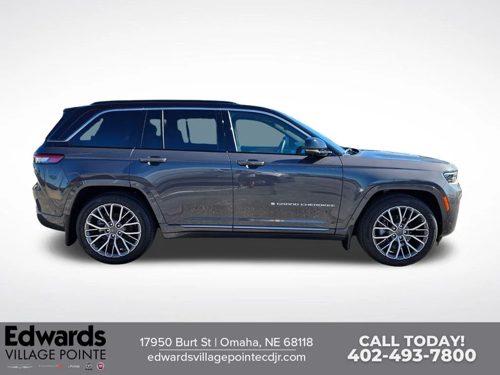 New 2026 Baltic Gray Metallic Clear-Coat Exterior Paint Jeep Summit image 2