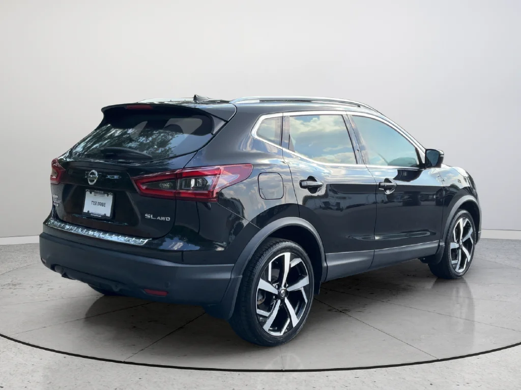 2022 Nissan Rogue Sport SL - Photo 6