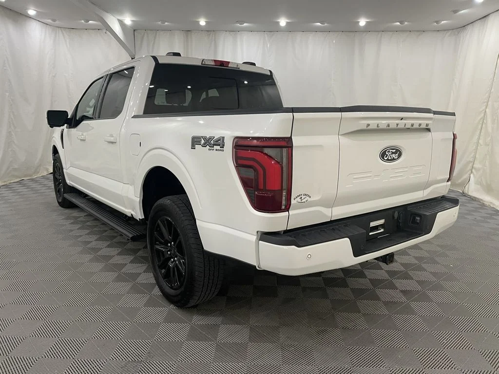 Used 2024 STAR WHITE METALLIC TRICOAT Ford Platinum image 8