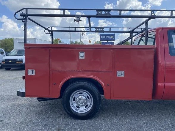 Used 2011 Red Ford XL image 57