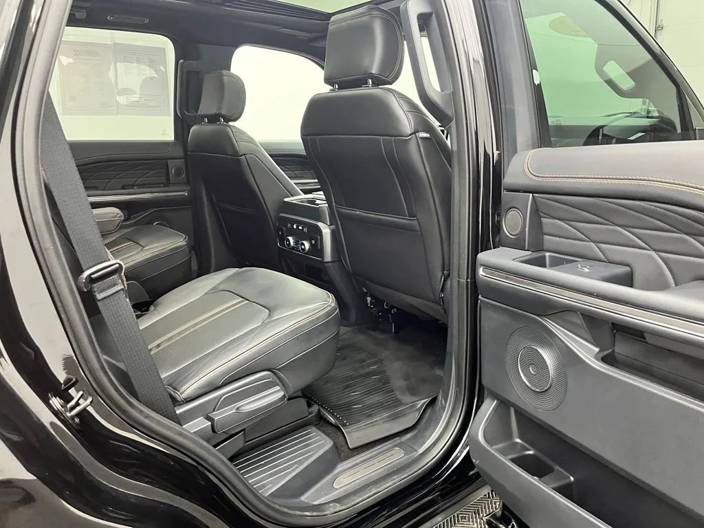 Used 2022 Black Ford Platinum image 36