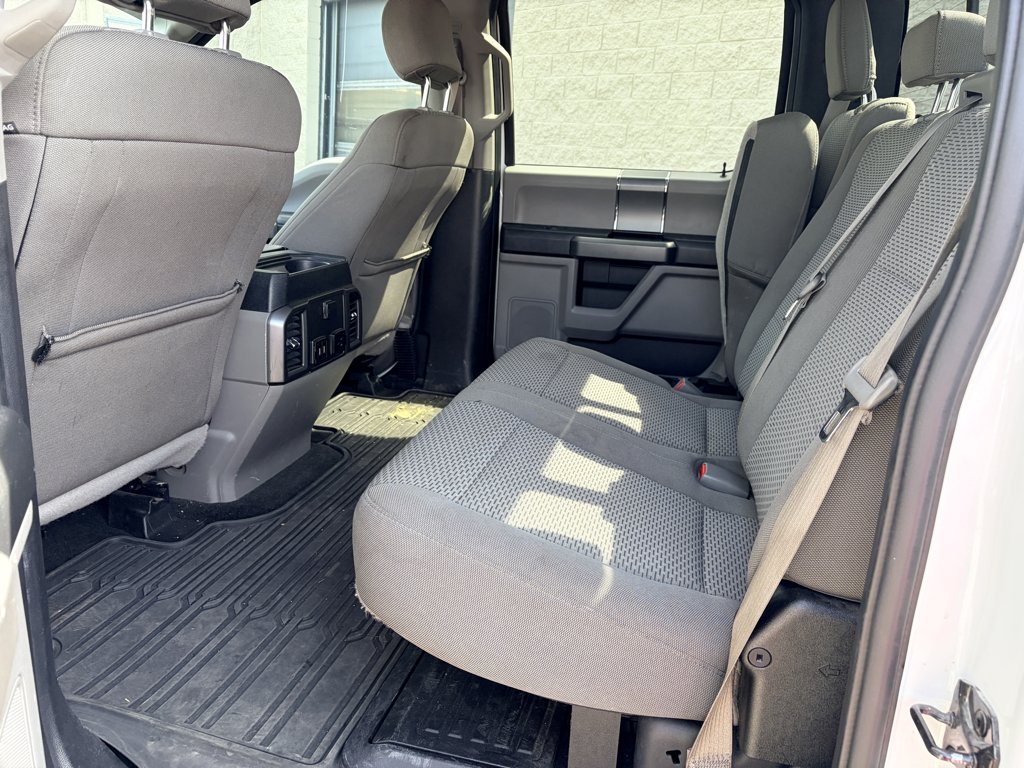 Used 2017 Oxford White Ford XLT image 13