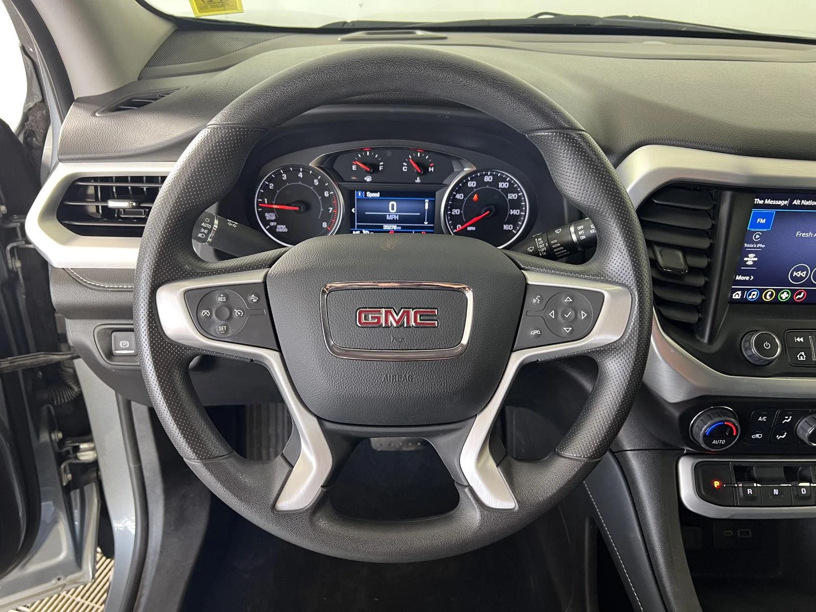 Used 2023 Sterling Metallic GMC SLE image 8